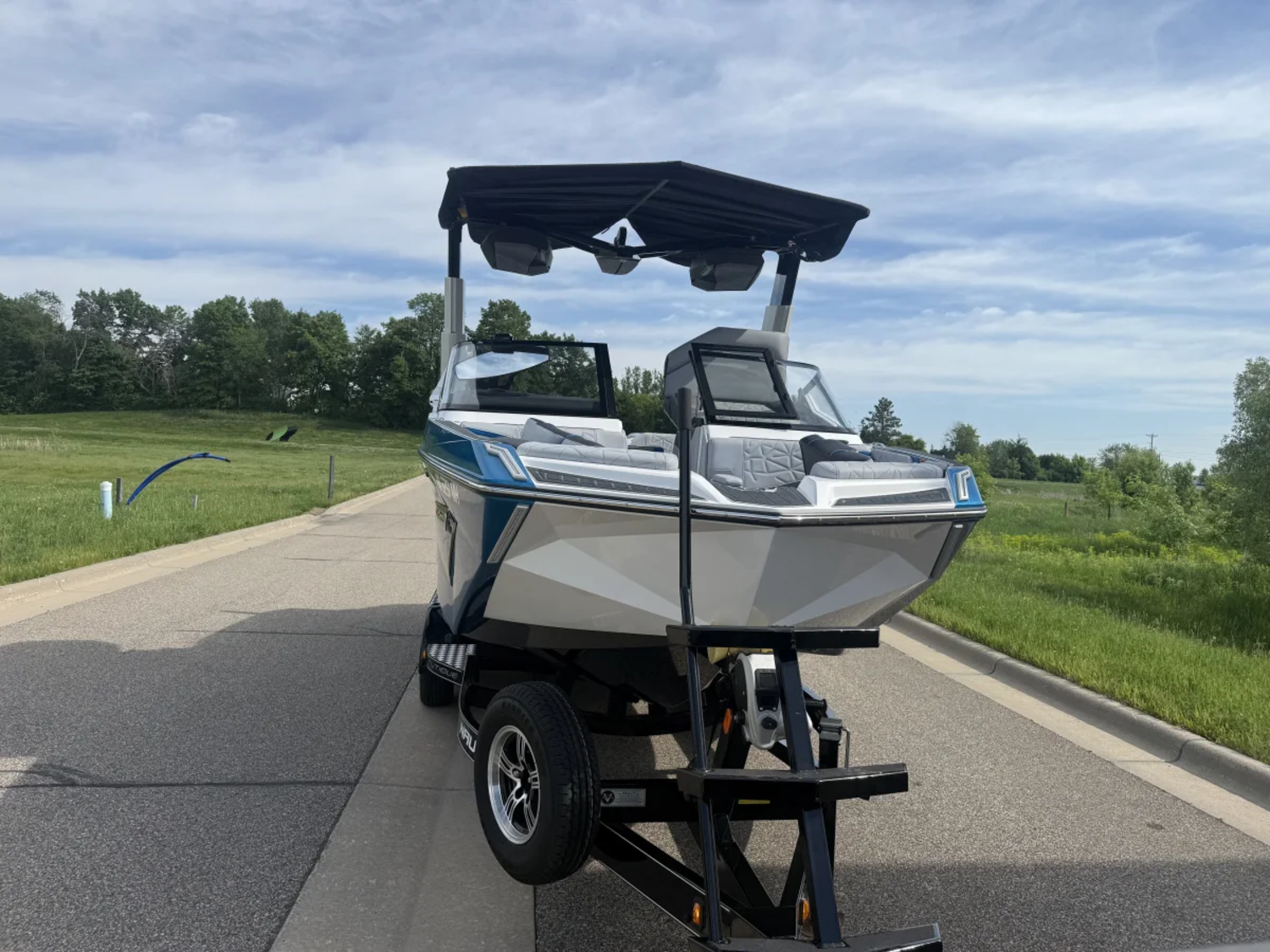 2022 Nautique G23 Paragon with trailer