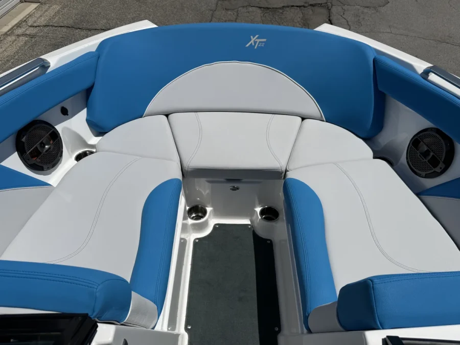 2021-mastercraft-xt22-138179-image11.webp