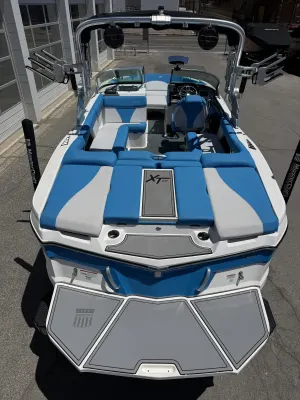 2021-mastercraft-xt22-138179-image12.webp