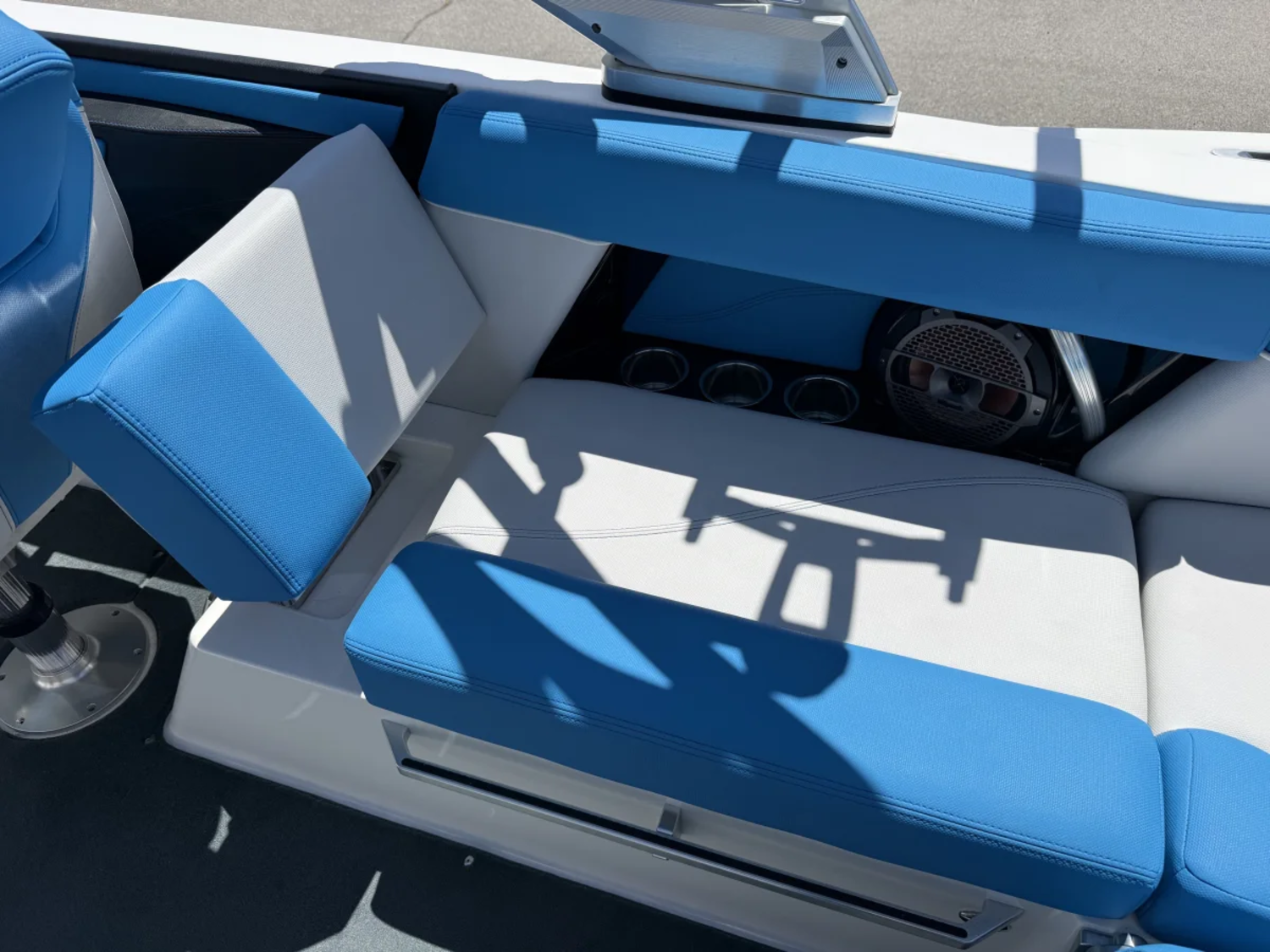 2021 22' MastrCraft XT22 Bowrider