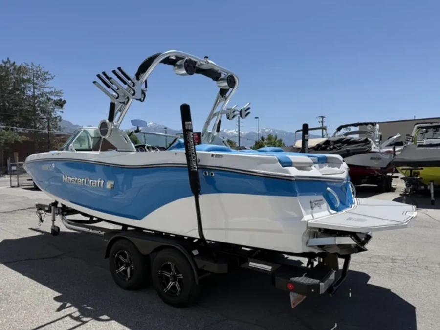 2021-mastercraft-xt22-138179-image4.webp