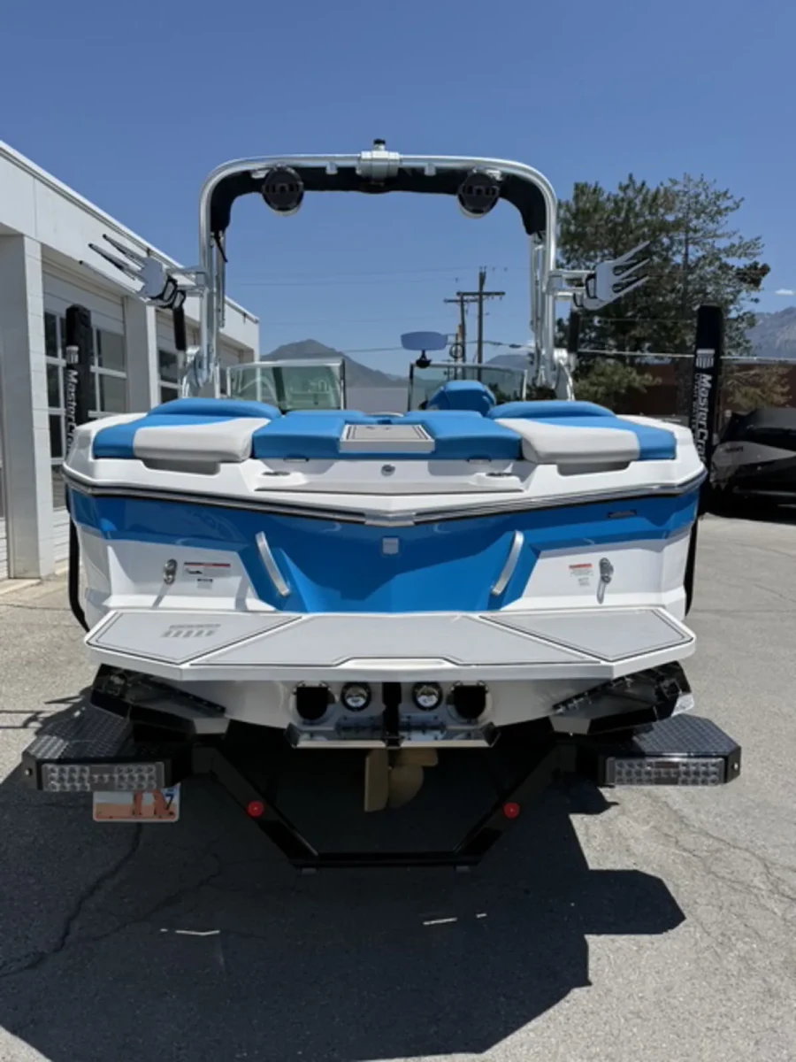 2021-mastercraft-xt22-138179-image5.webp