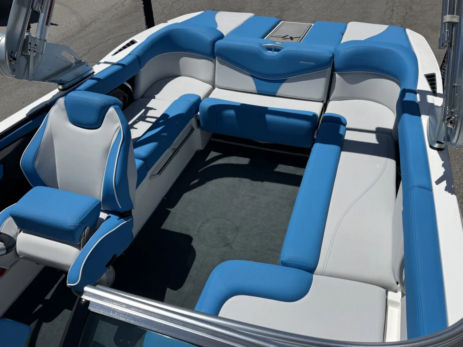 2021 22' MastrCraft XT22 Bowrider