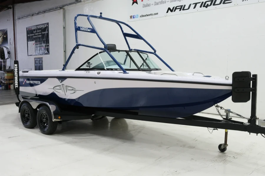 2001-nautique-super-air-nautique-210-138180-image1.webp