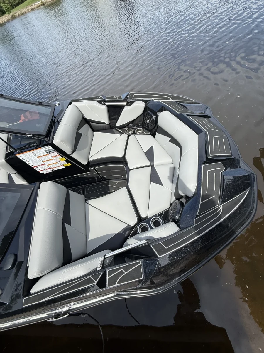 2018-centurion-fi21-138204-image1.webp