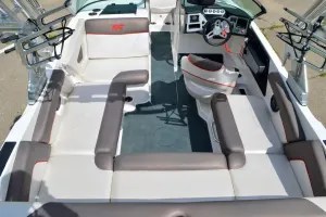 2018-mastercraft-nxt20-138221-image1.webp