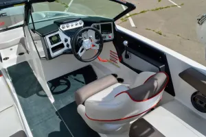 2018-mastercraft-nxt20-138221-image3.webp