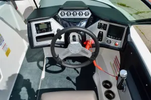 2018-mastercraft-nxt20-138221-image4.webp