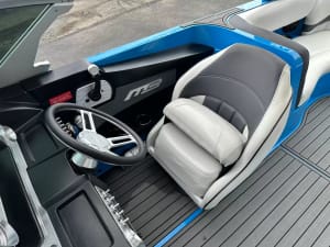 2017-mb-sports-f24-tomcat-138238-image18
