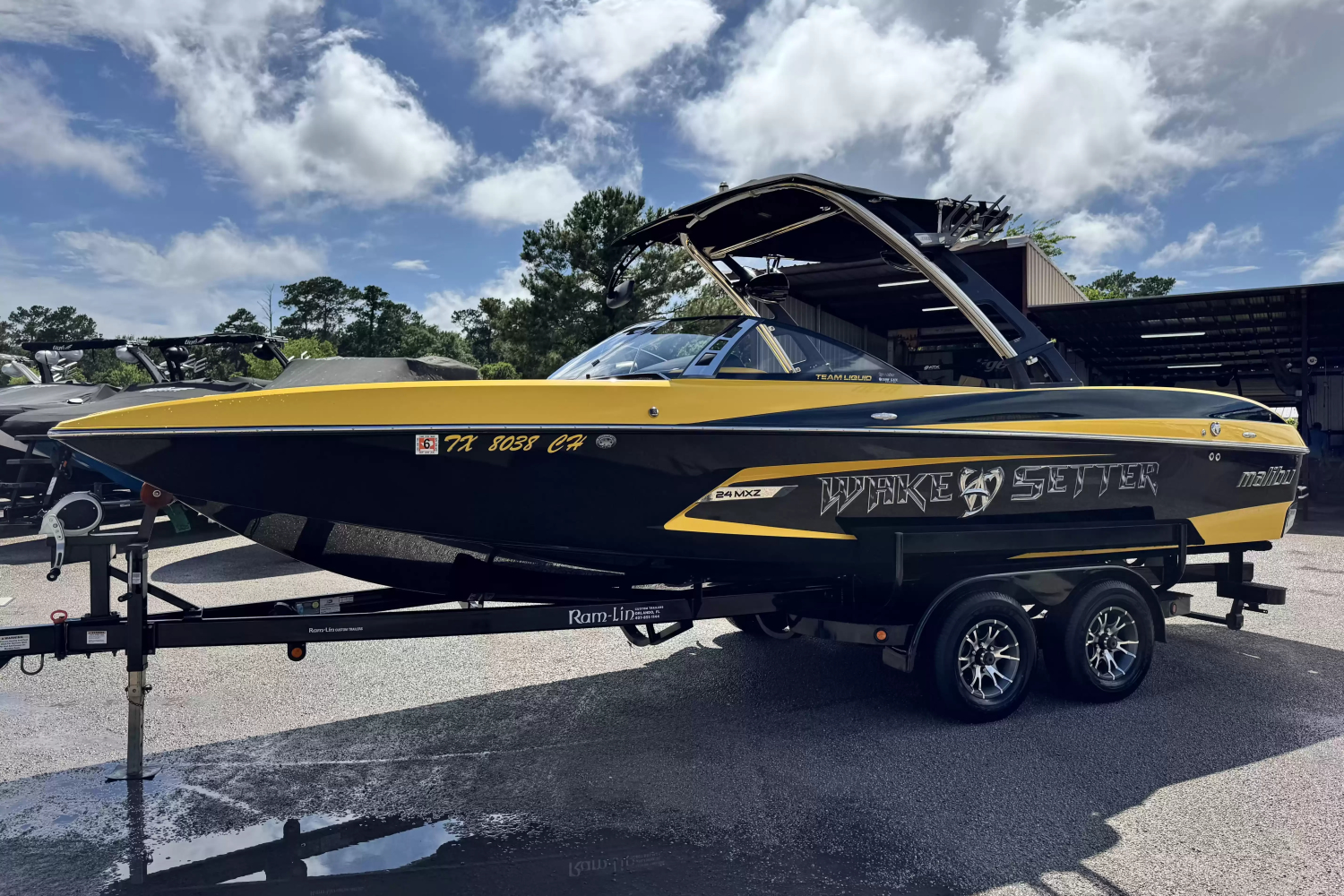 2013 Malibu 24MXZ