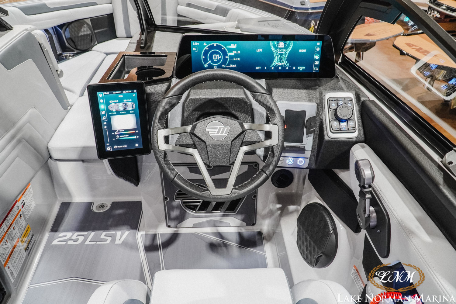 2026 Malibu 25 LSV
