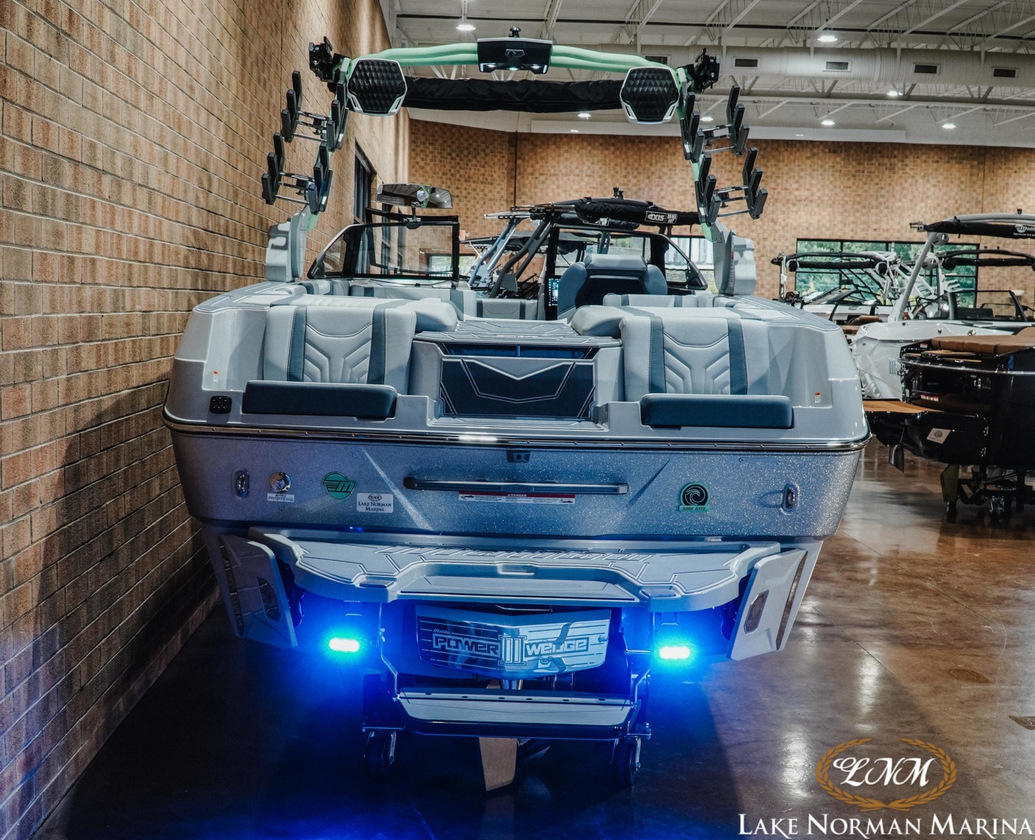 2026 Malibu 25 LSV