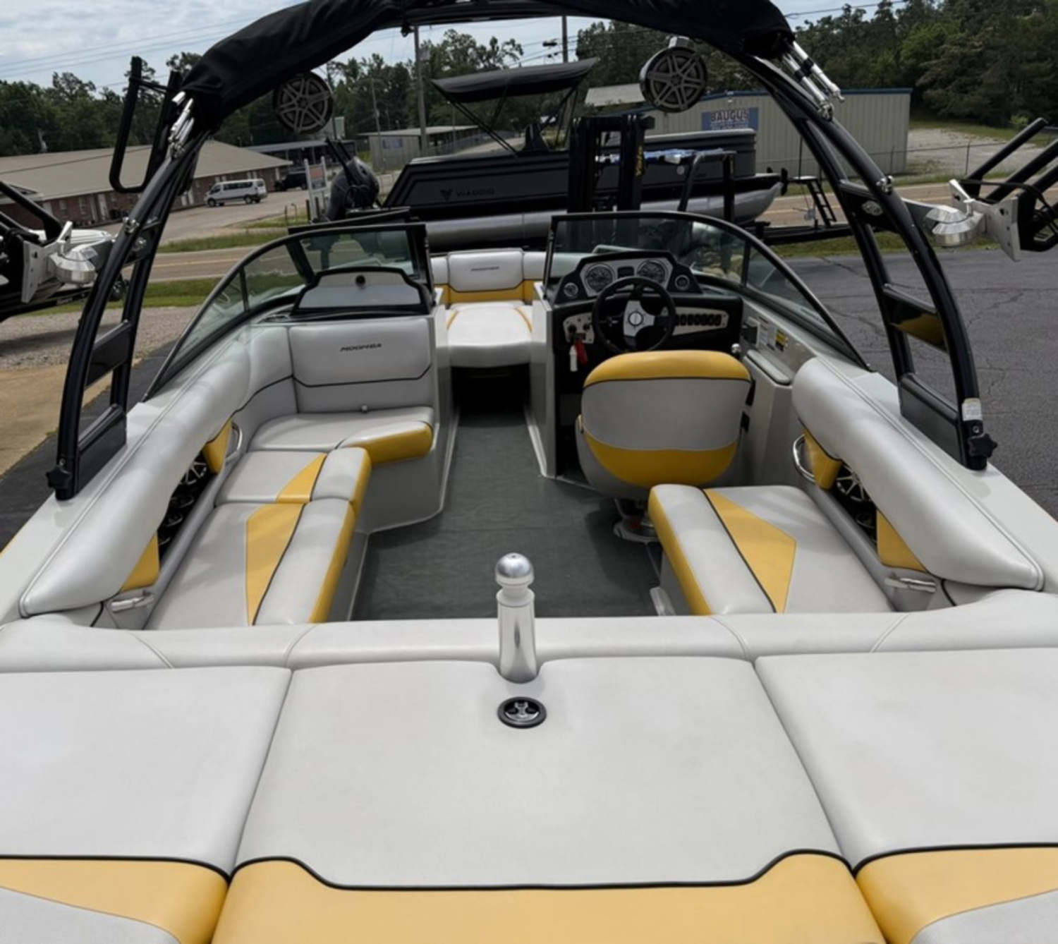 2012 MOOMBA MOJO 2.5