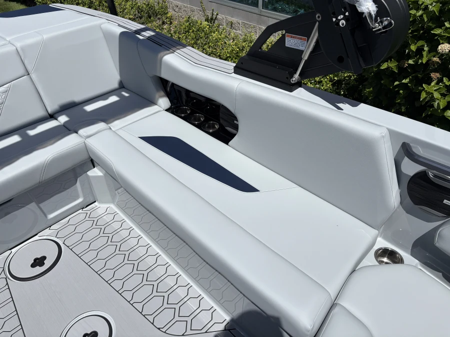 2026-mastercraft-nxt22-138264-image12
