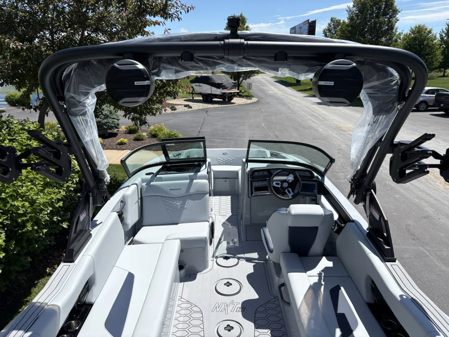 2026-mastercraft-nxt22-138264-image8