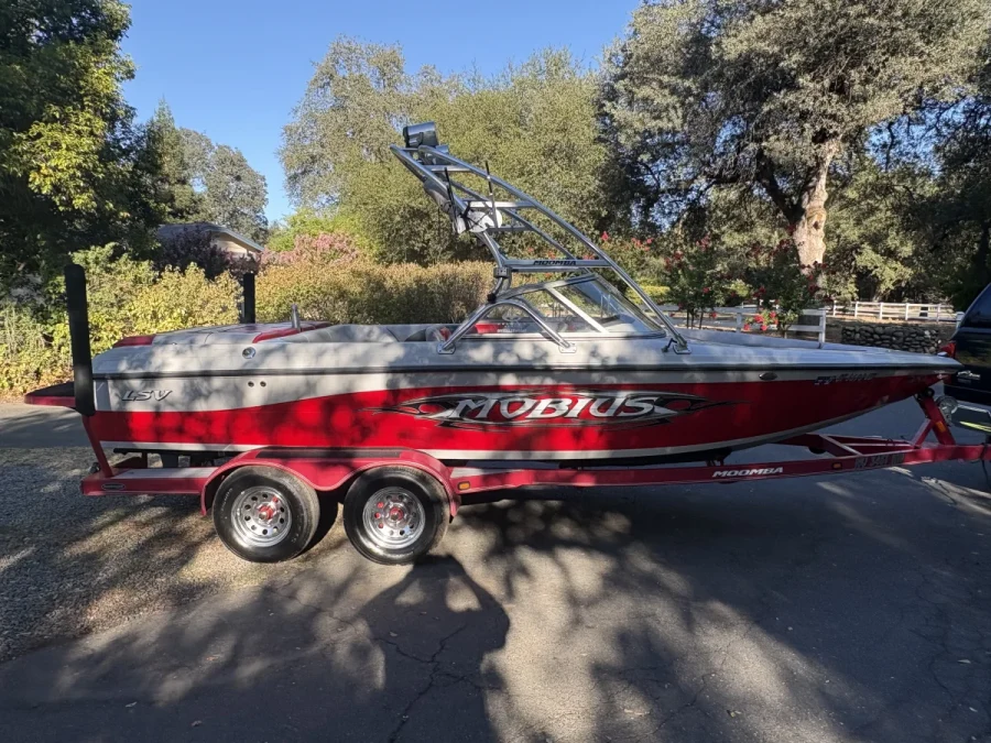 2005-moomba-mobius-lsv--138271-image4.webp
