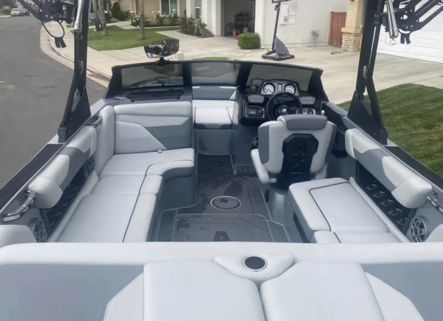 2020 Axis Boats A22