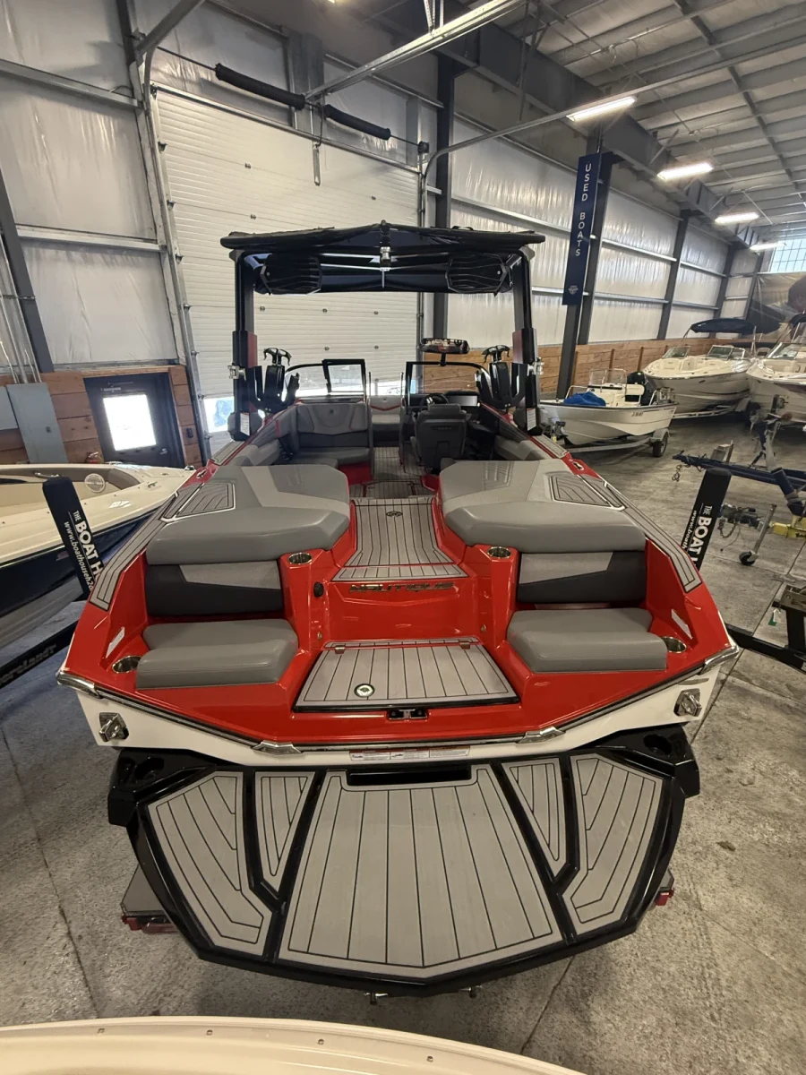 2023-nautique-g23-138347-image4.webp
