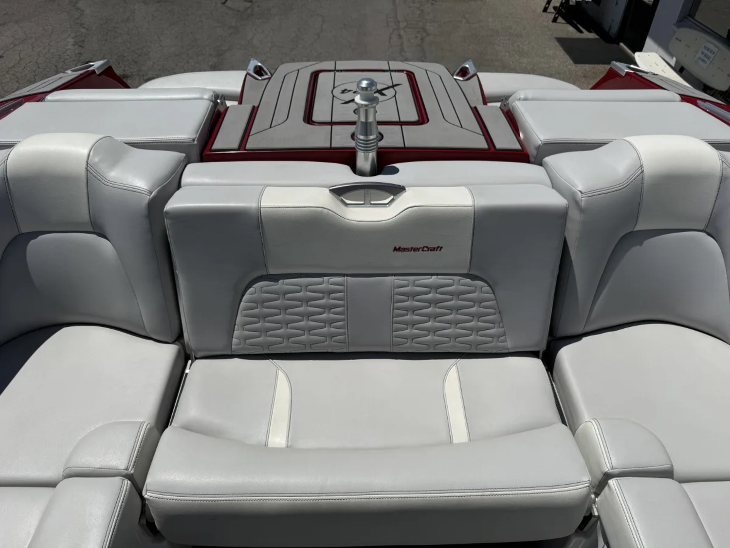 2020 24' MasterCraft X24 Bowrider