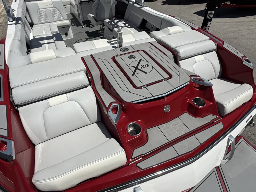 2020-mastercraft-x24-138354-image17.webp