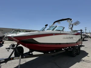 2020-mastercraft-x24-138354-image4.webp