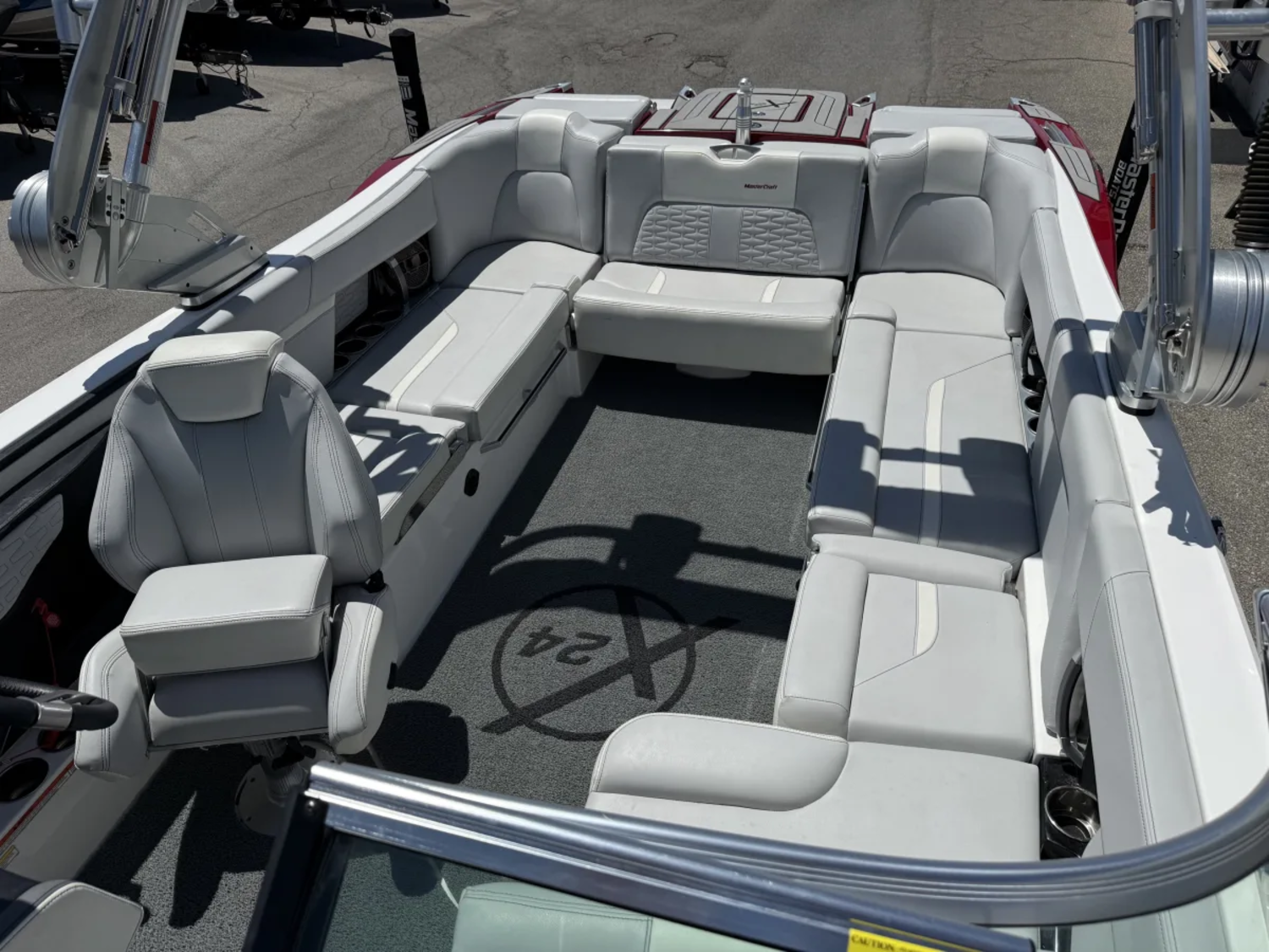 2020 24' MasterCraft X24 Bowrider