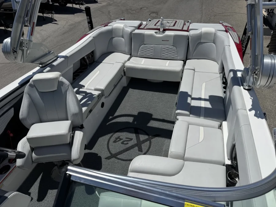 2020-mastercraft-x24-138354-image8.webp