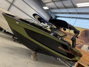 2023-mastercraft-x22-138357-image0.webp