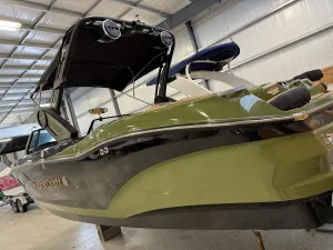 2023-mastercraft-x22-138357-image1.webp
