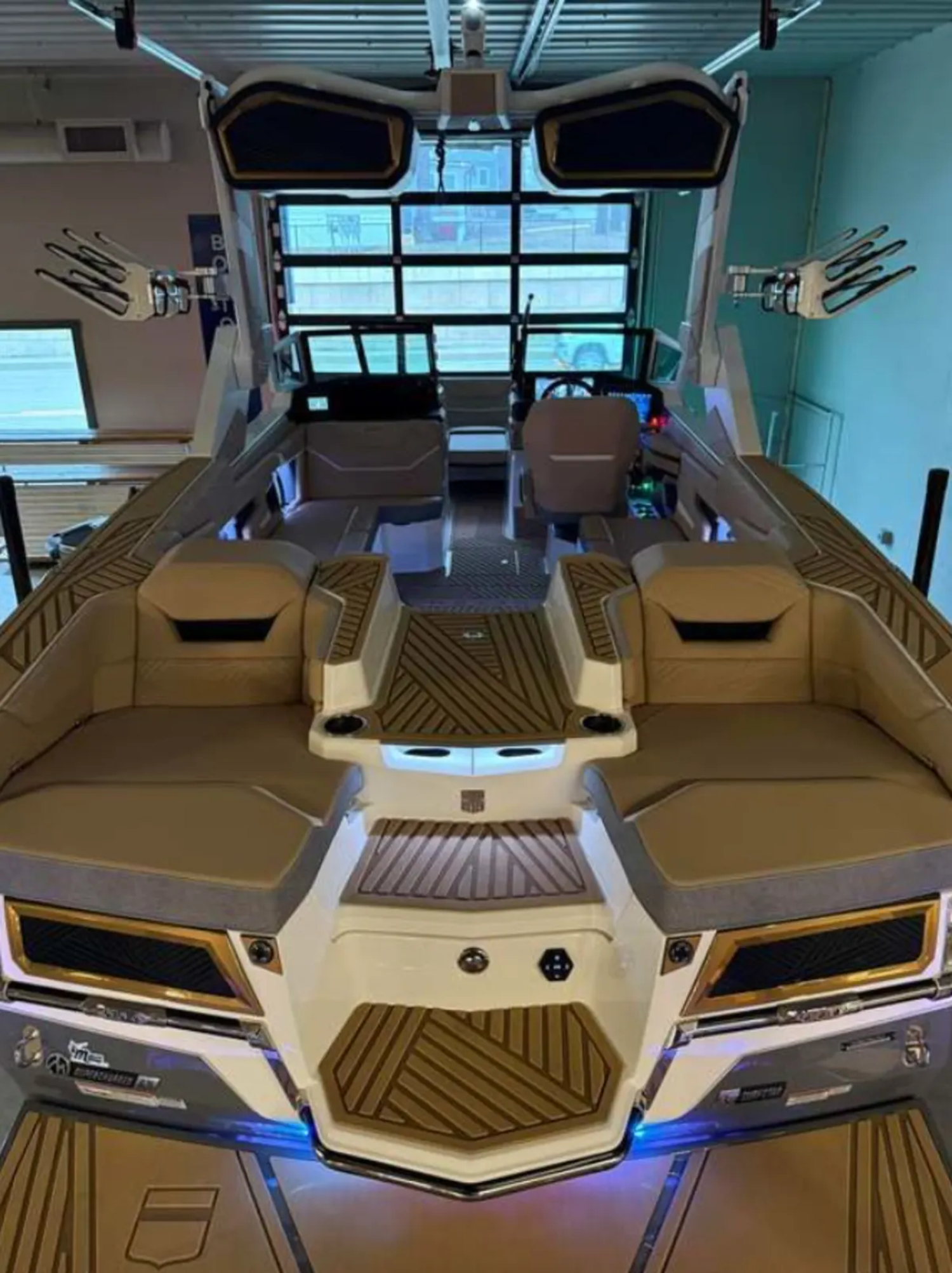 2025 MasterCraft XStar 23