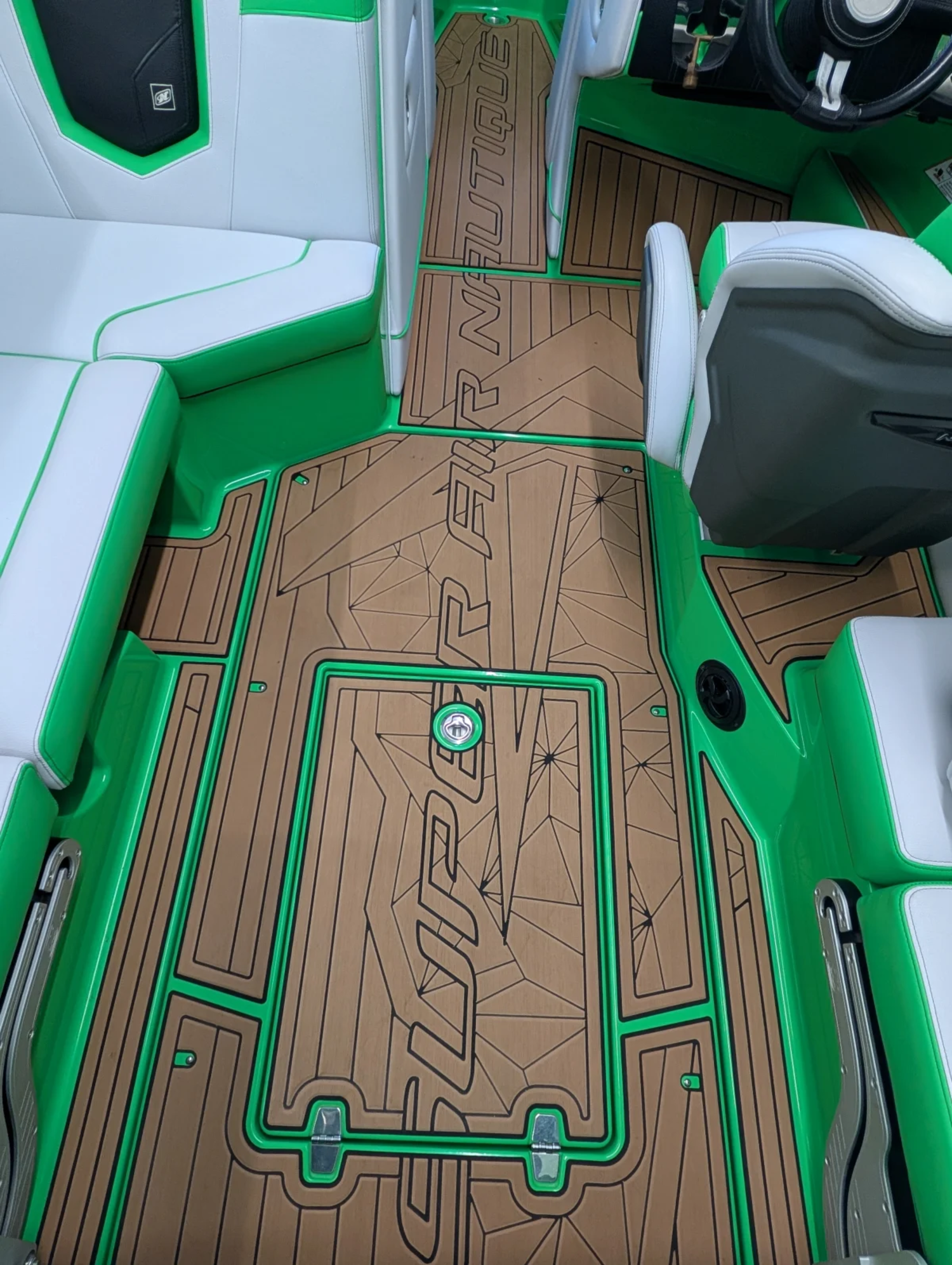 Nautique G21
