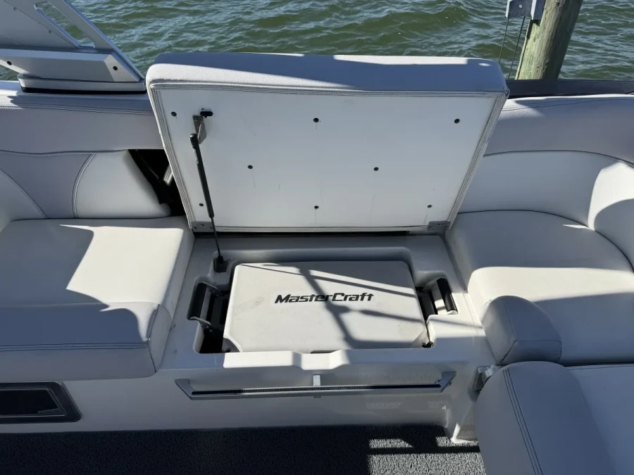 2018-mastercraft-xt25-138380-image10.webp