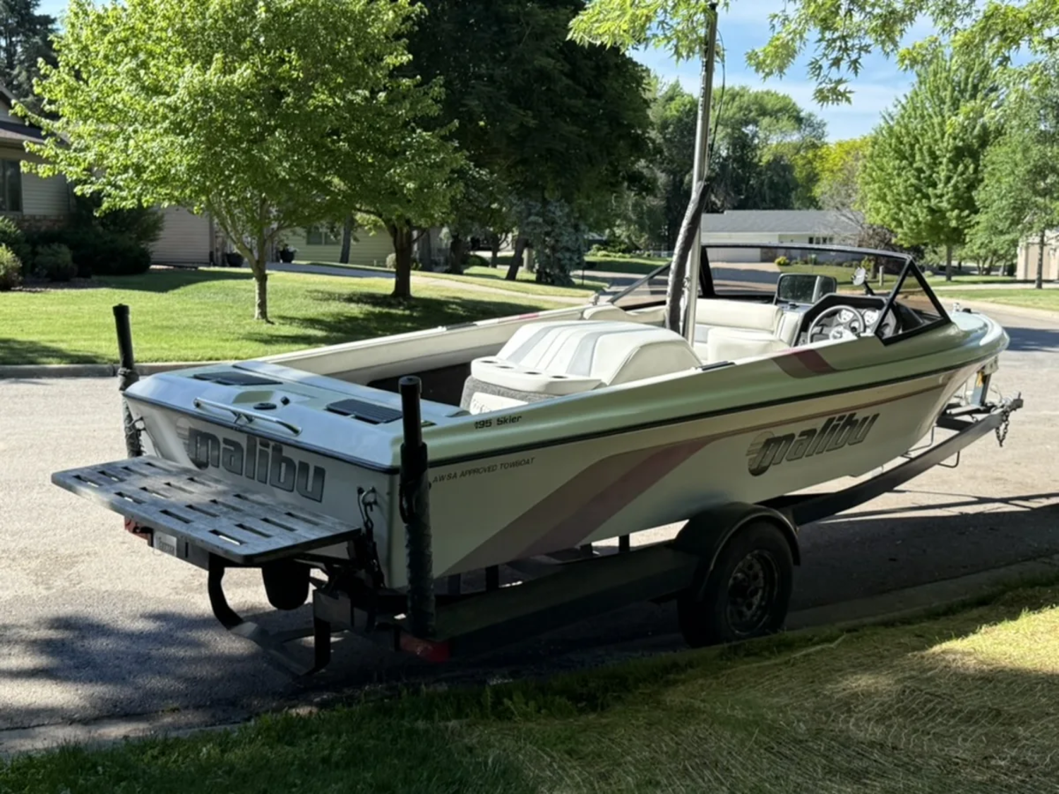 1989 Malibu Euro F3 Skier - Brand New Engine