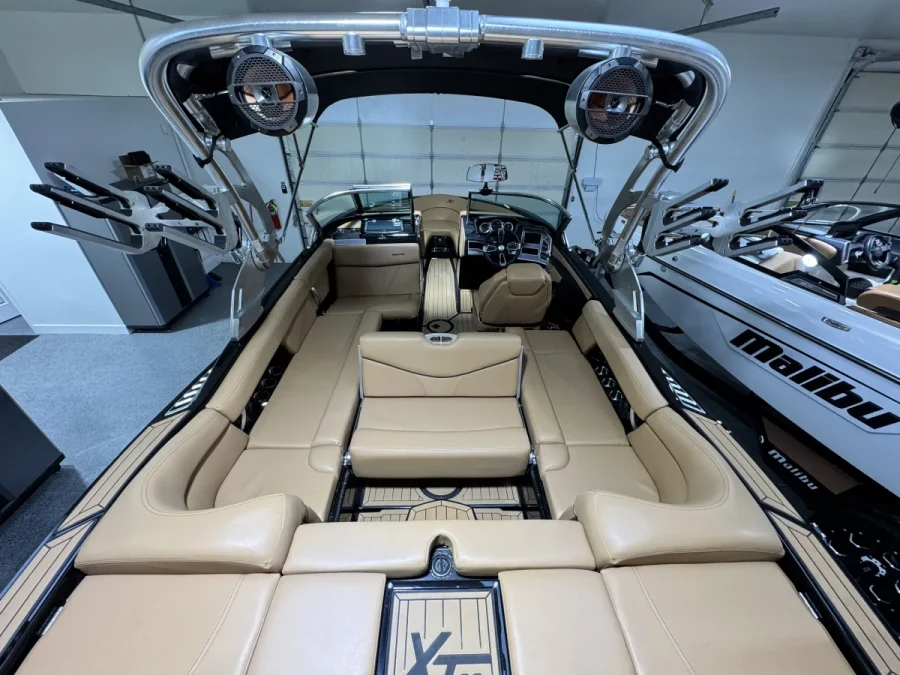 2021-mastercraft-xt23-138384-image10.webp