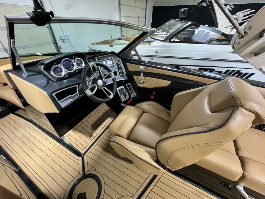 2021-mastercraft-xt23-138384-image11.webp
