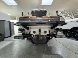 2021-mastercraft-xt23-138384-image5.webp