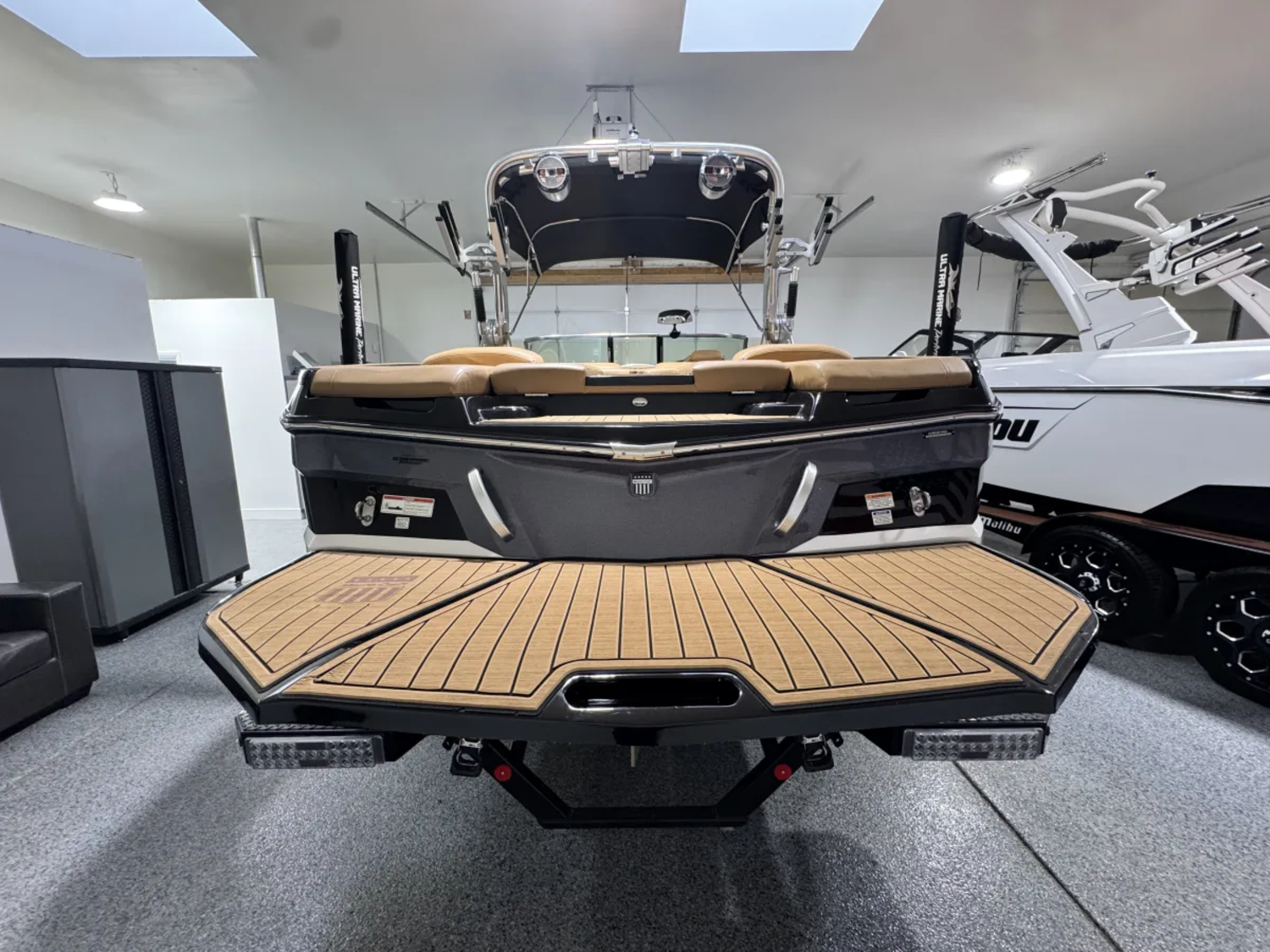 2021 MasterCraft XT23 Ilmor 6.0L 119 Hours One Owner
