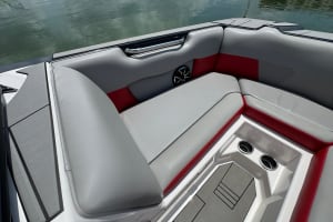 2019-moomba-max-138390-image14
