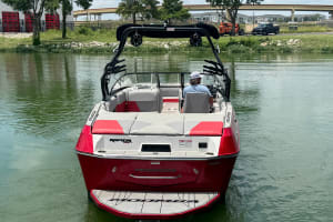 2019-moomba-max-138390-image5