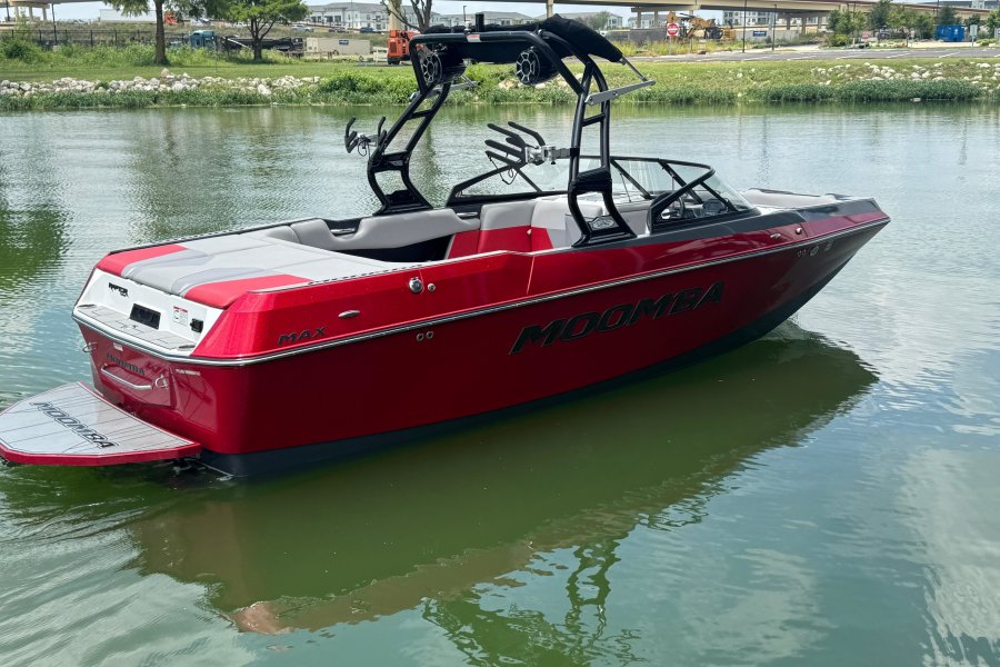2019-moomba-max-138390-image6