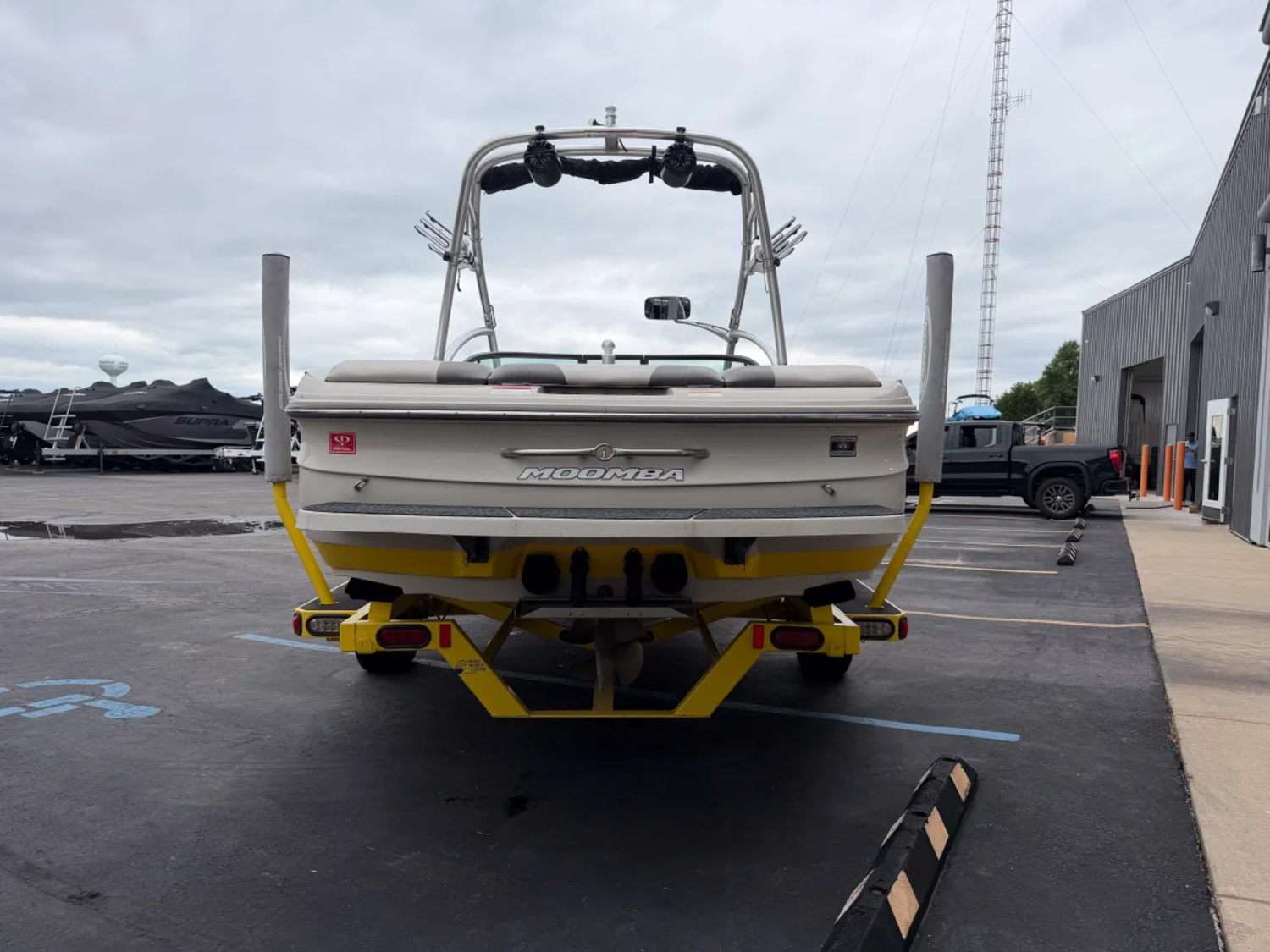 2008 MOOMBA MOBIUS LSV 1 OWNER CLEAN  TRADE 