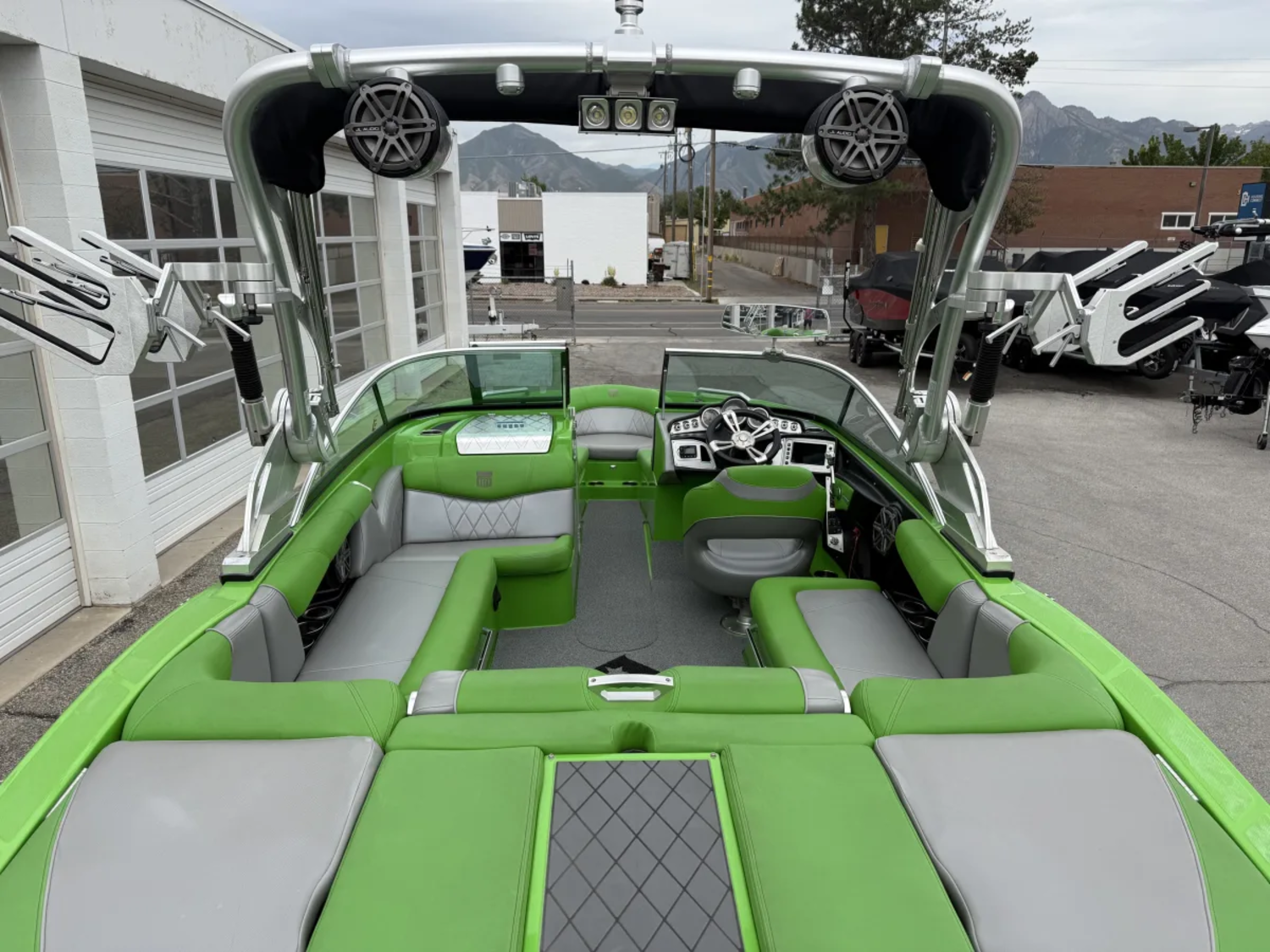 2014 21' MasterCraft X10 Bowrider