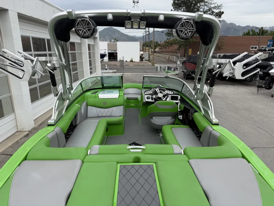 2014-mastercraft-x10-138423-image11.webp