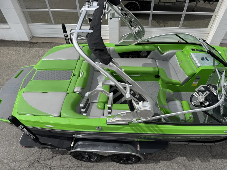 2014-mastercraft-x10-138423-image12.webp