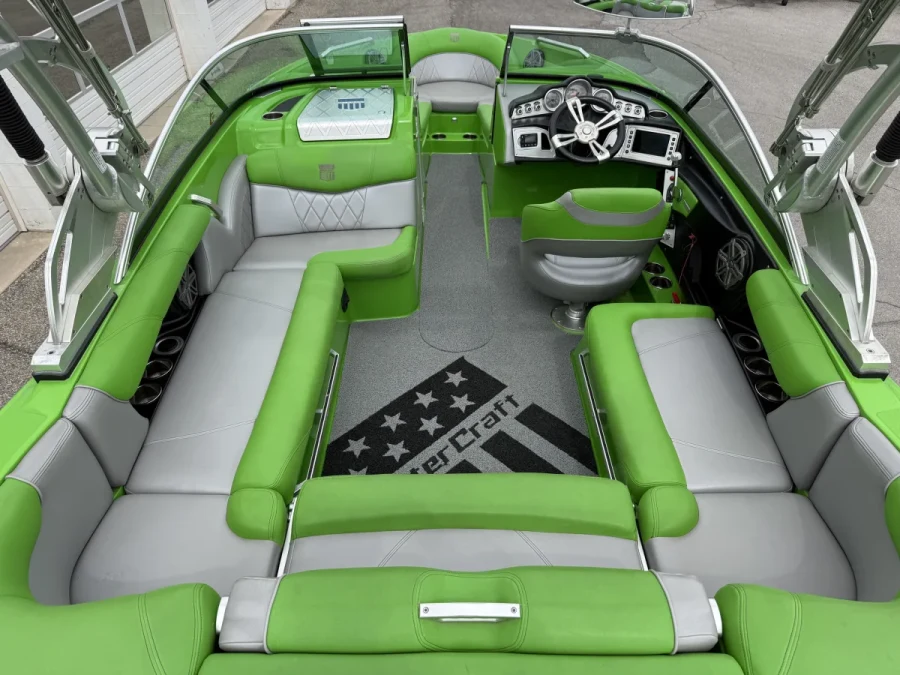 2014-mastercraft-x10-138423-image14.webp