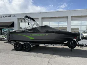 2014-mastercraft-x10-138423-image4.webp