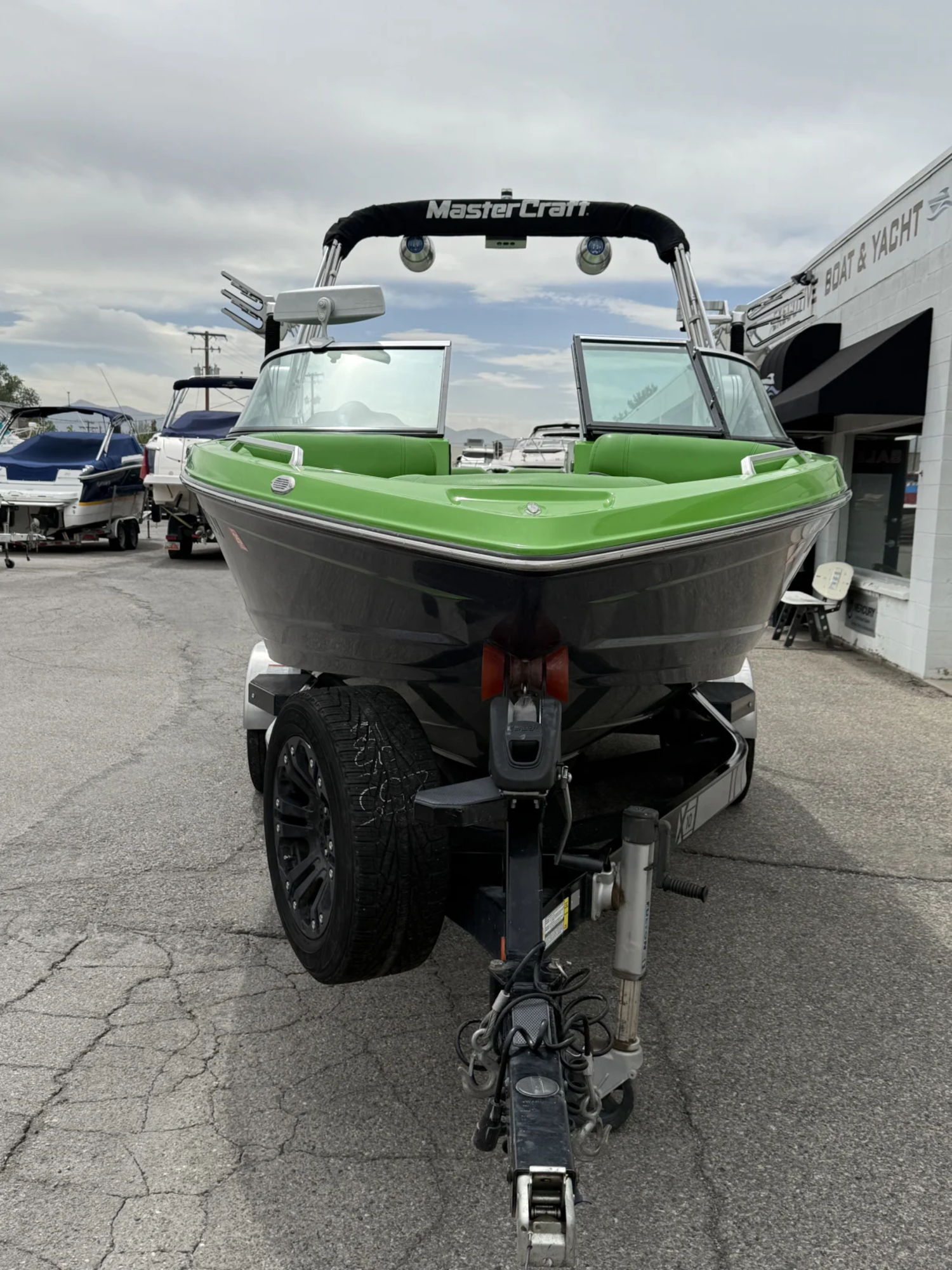 2014 21' MasterCraft X10 Bowrider