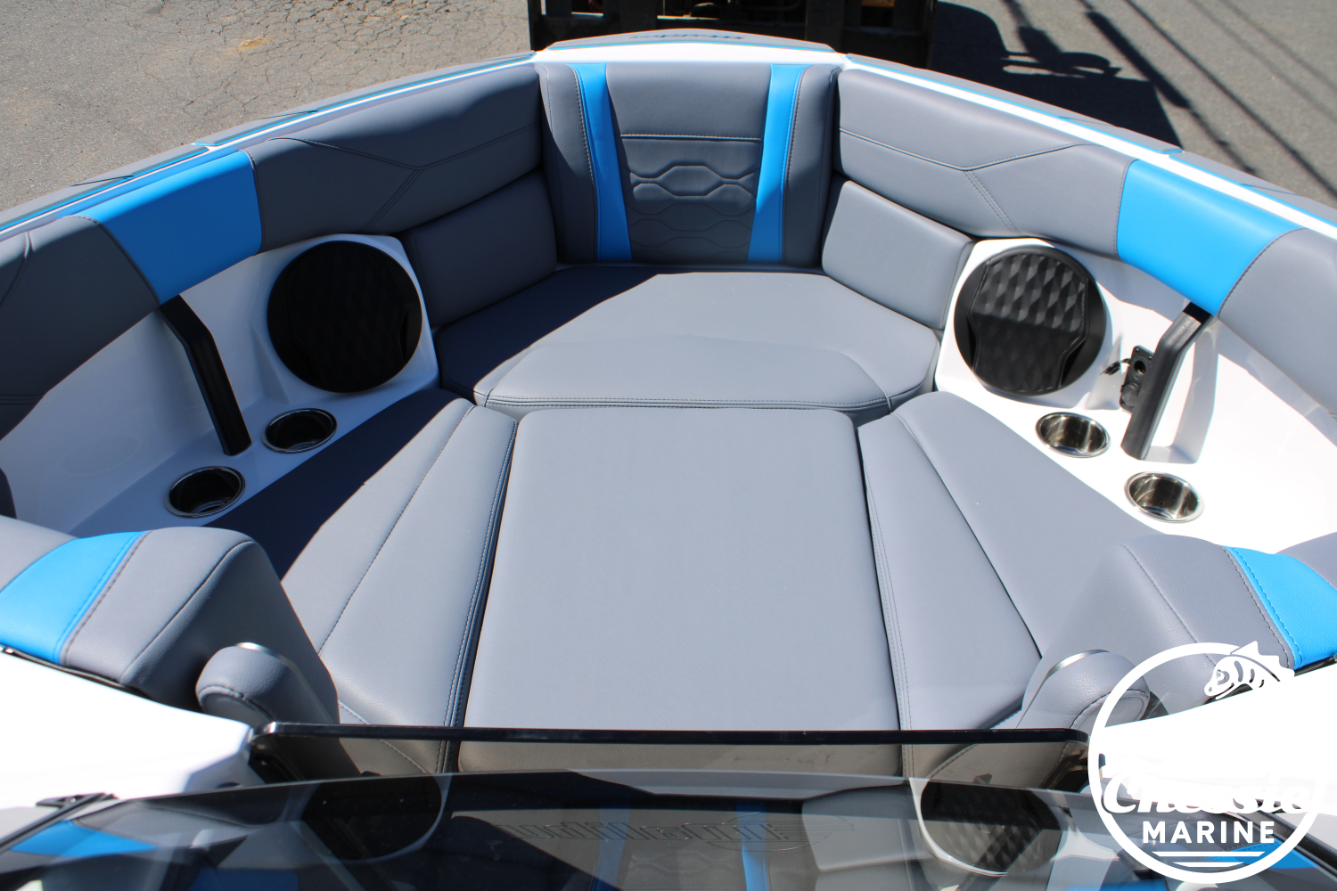 2026 Malibu 23 LSV