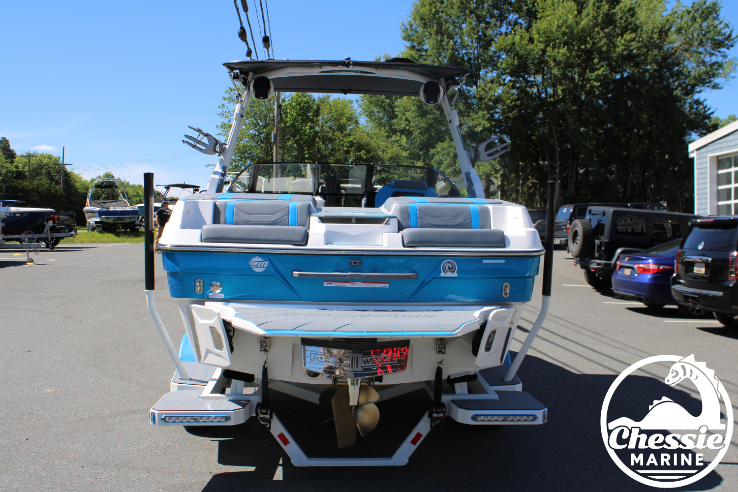 2026 Malibu 23 LSV