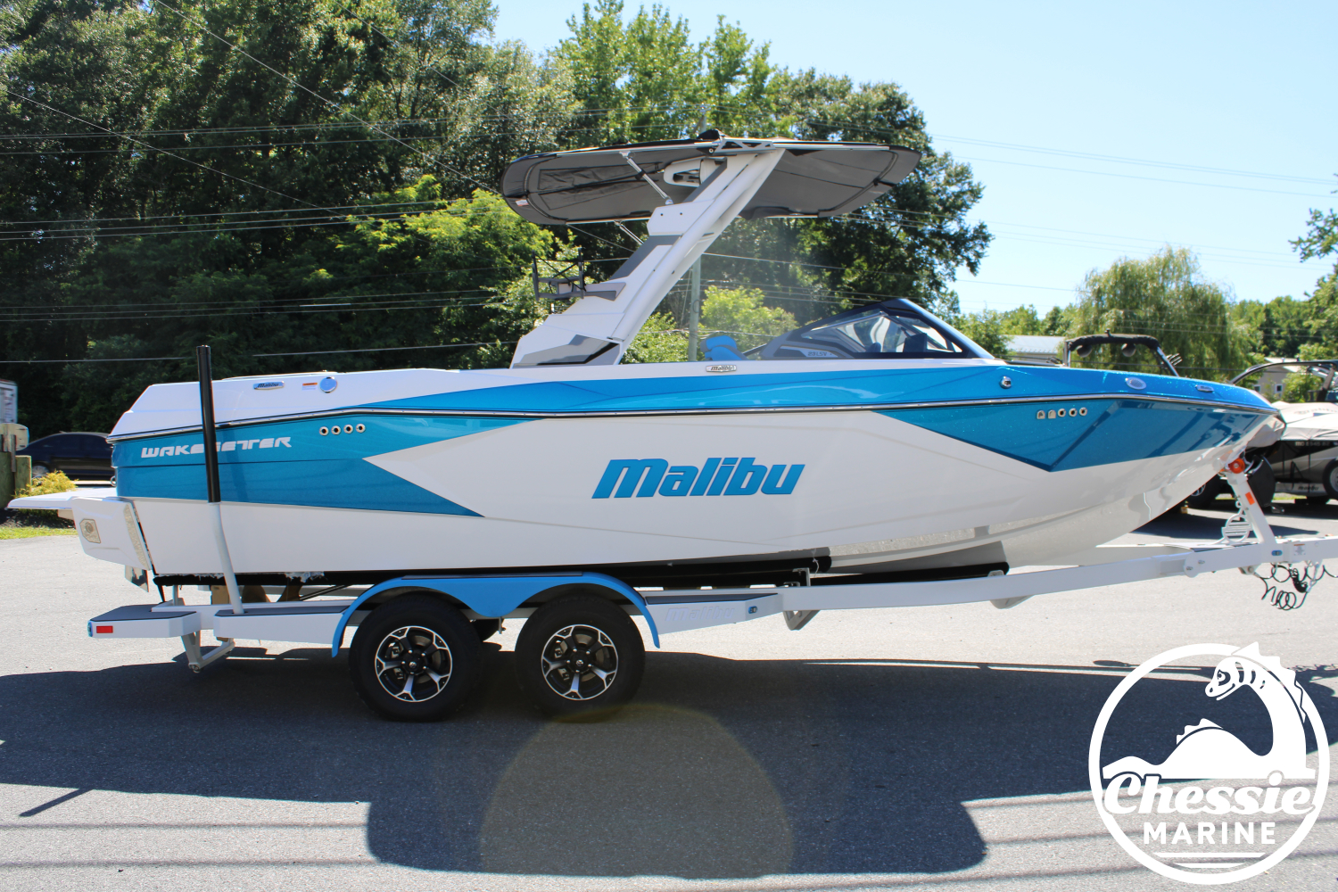2026 Malibu 23 LSV